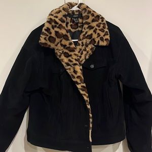 Coat with cheetah fur